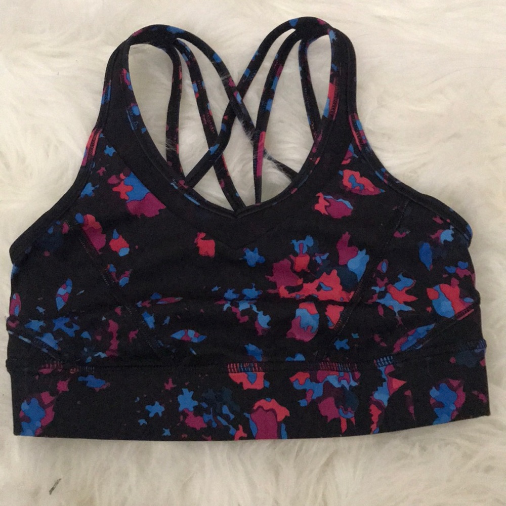 Lululemon sports bra